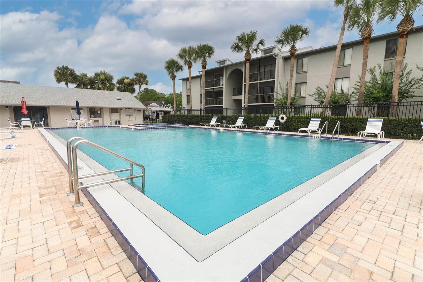 PINE RIDGE CLUB VILLAGE 1 PH 10 BLDG 12 - Residential