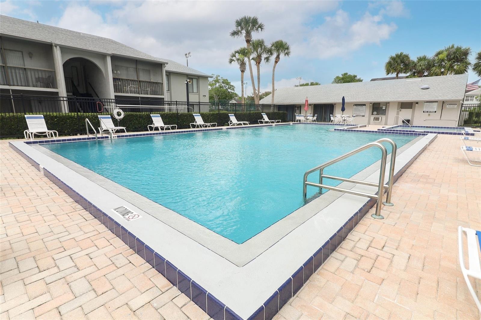 PINE RIDGE CLUB VILLAGE 1 PH 10 BLDG 12 - Residential