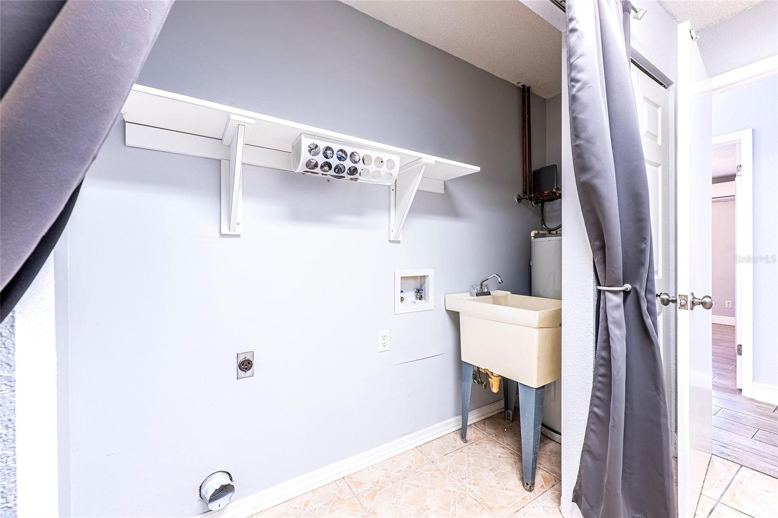 HAMMOCK WOODS UNIT II - Residential