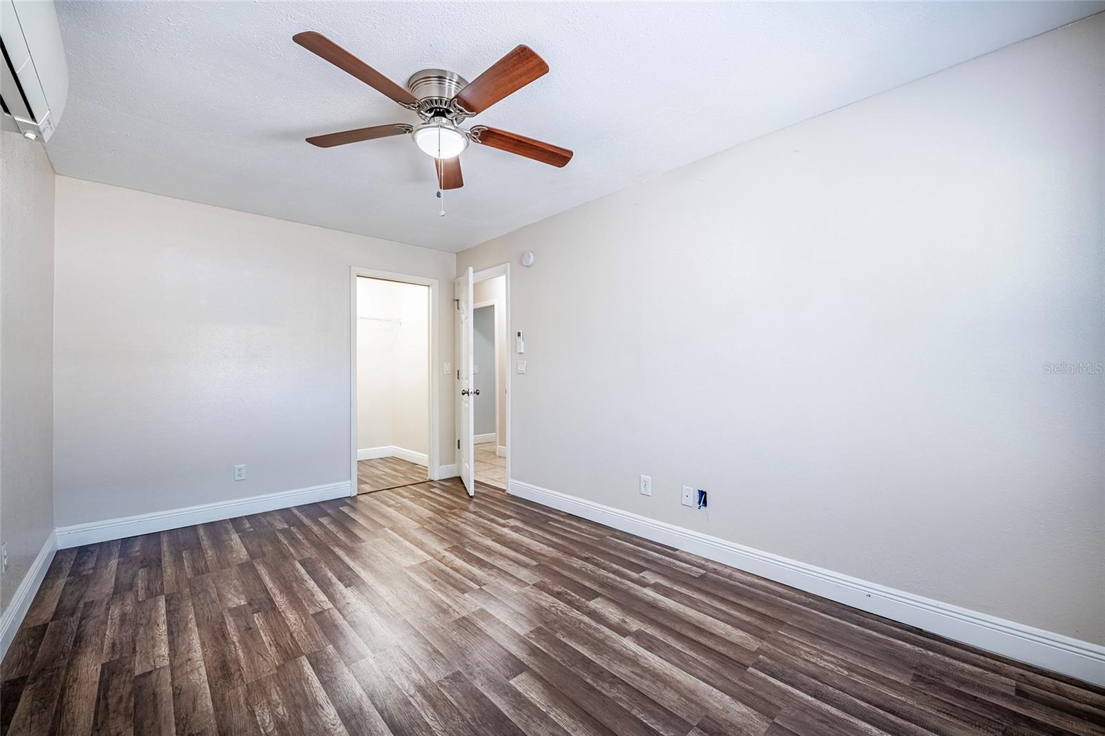 HAMMOCK WOODS UNIT II - Residential