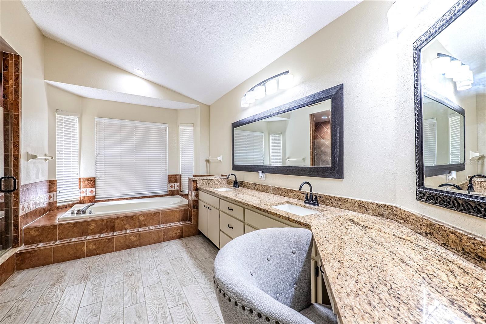 HAMMOCK WOODS UNIT II - Residential