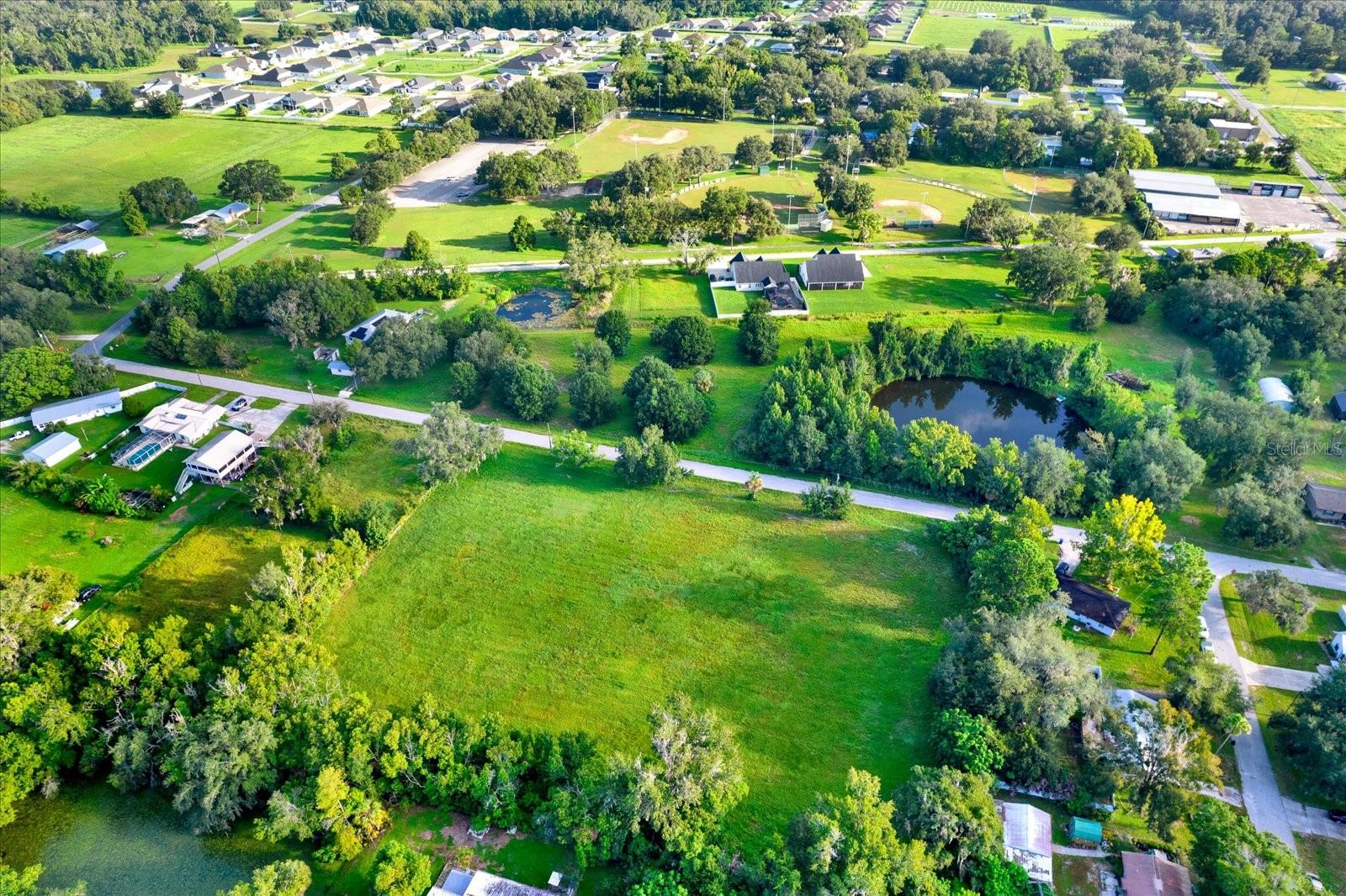 4TH AVENUE LOT 11