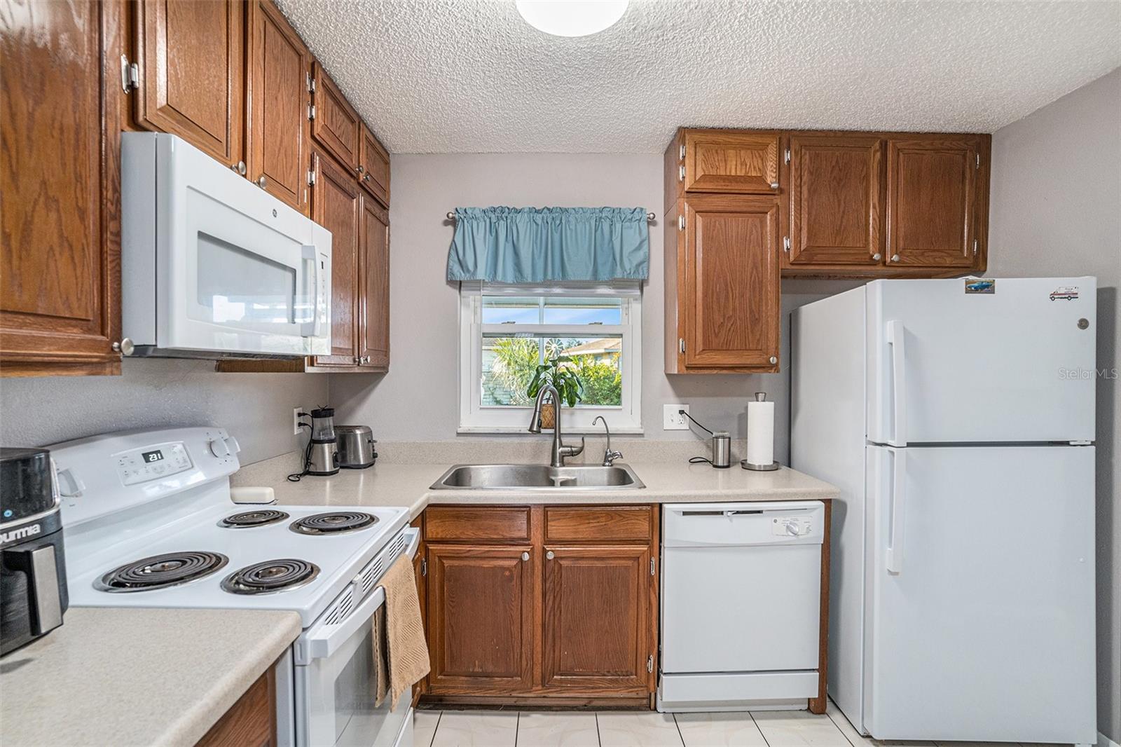 DEL WEBBS SUN CITY FLORIDA UN - Residential