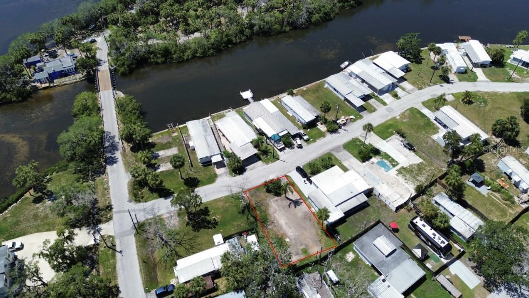 EDGEWATER GARDENS - Land