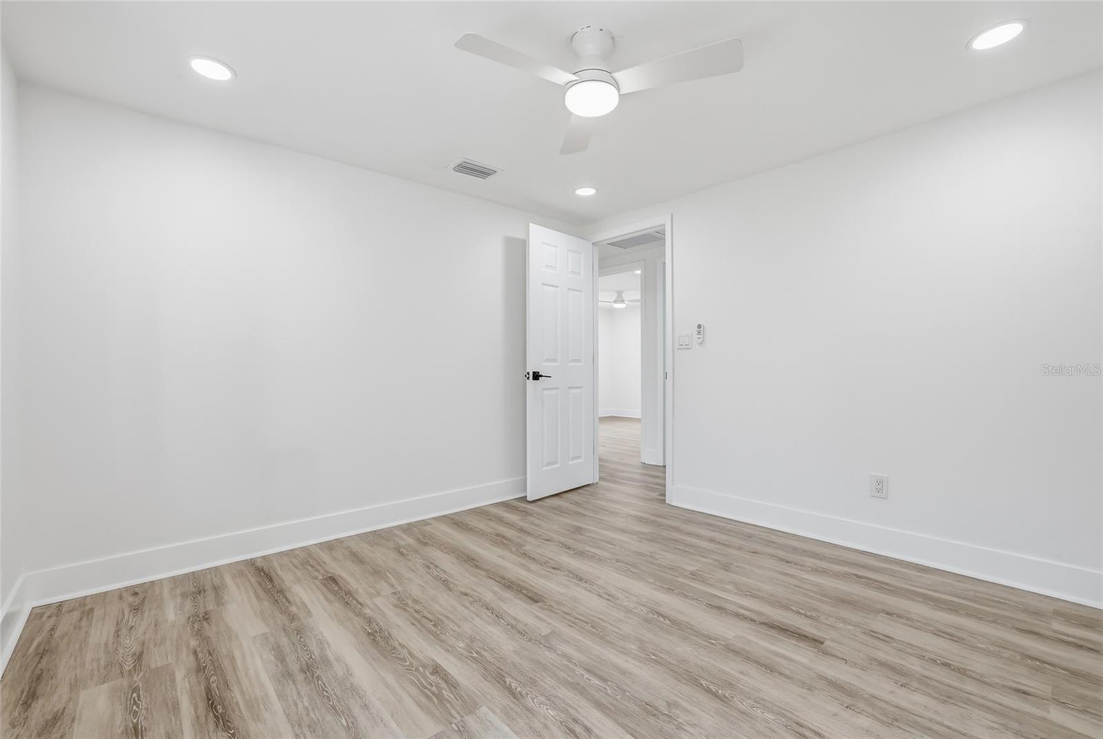 HICKORY HILL ACRES - Residential