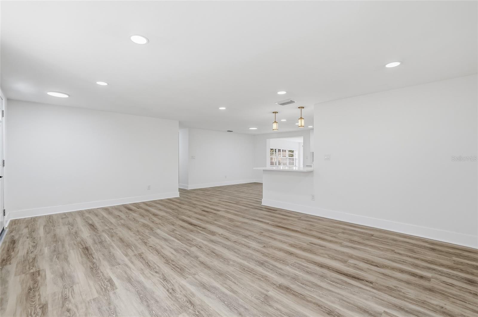 HICKORY HILL ACRES - Residential