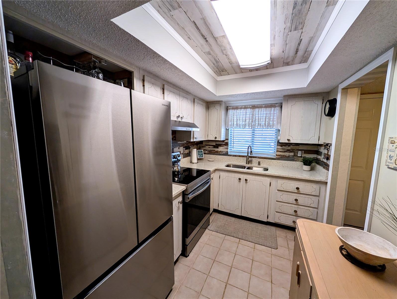 3568 LAKE BAYSHORE DRIVE K-205