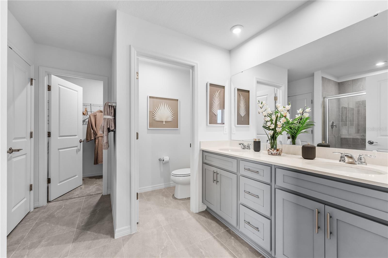 OAKFIELD TRAILS - Residential