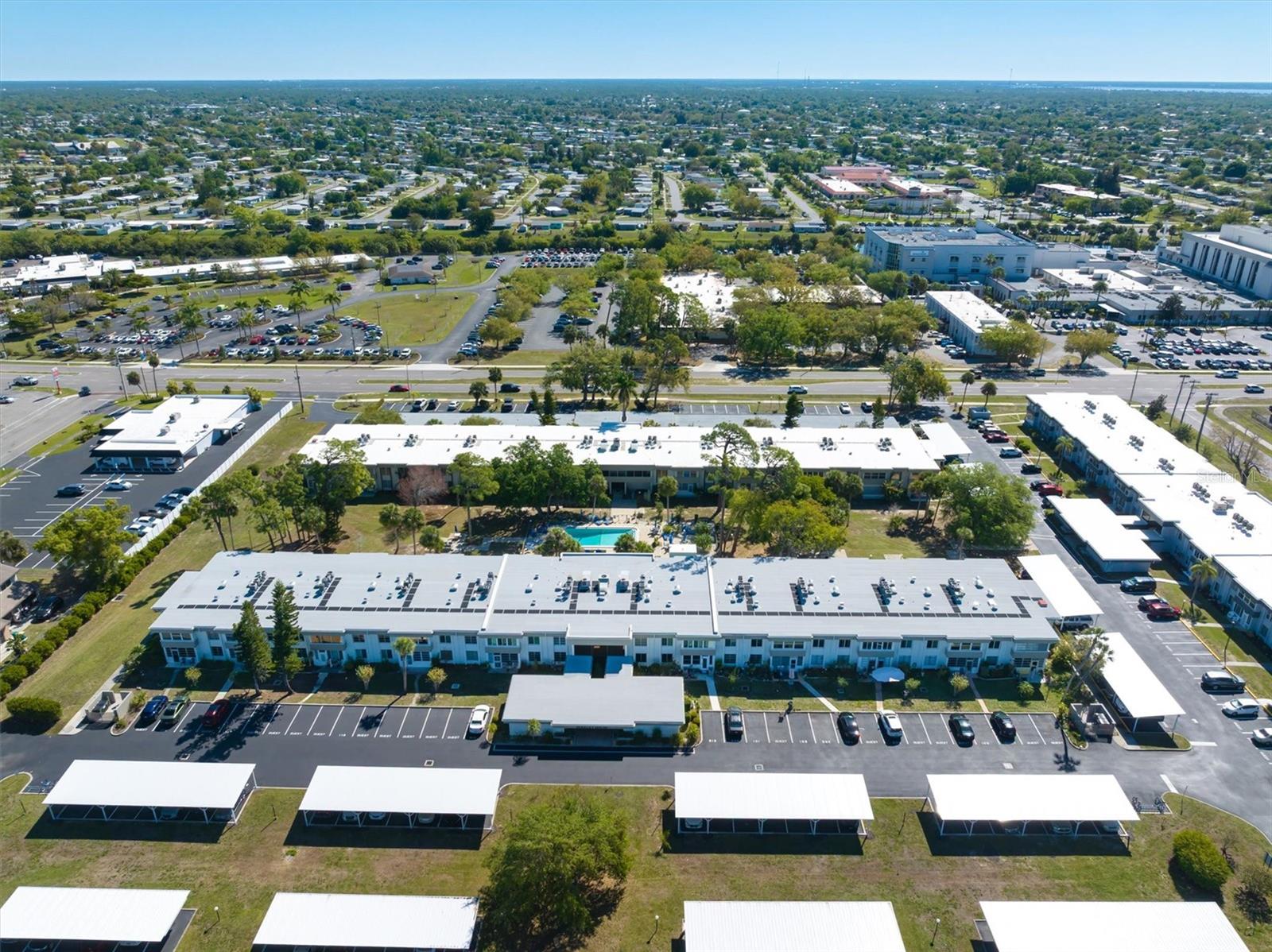 ESSEX HOUSE - Residential