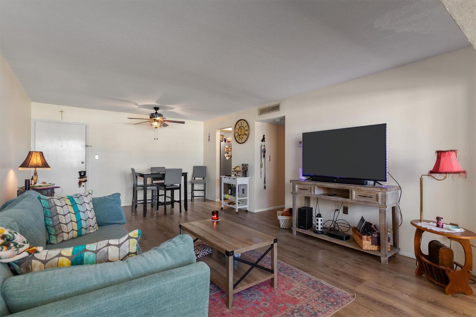 ESSEX HOUSE - Residential