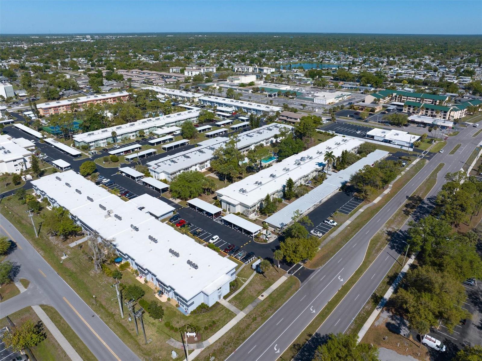 ESSEX HOUSE - Residential