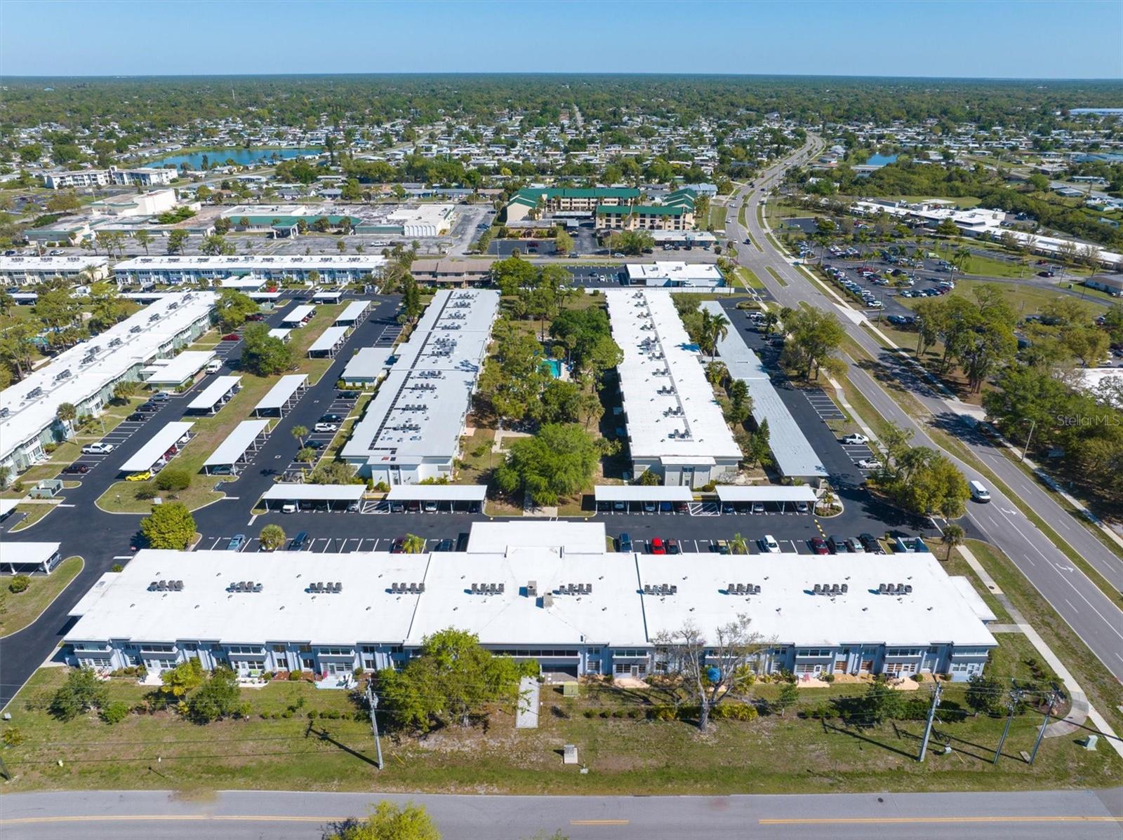 ESSEX HOUSE - Residential