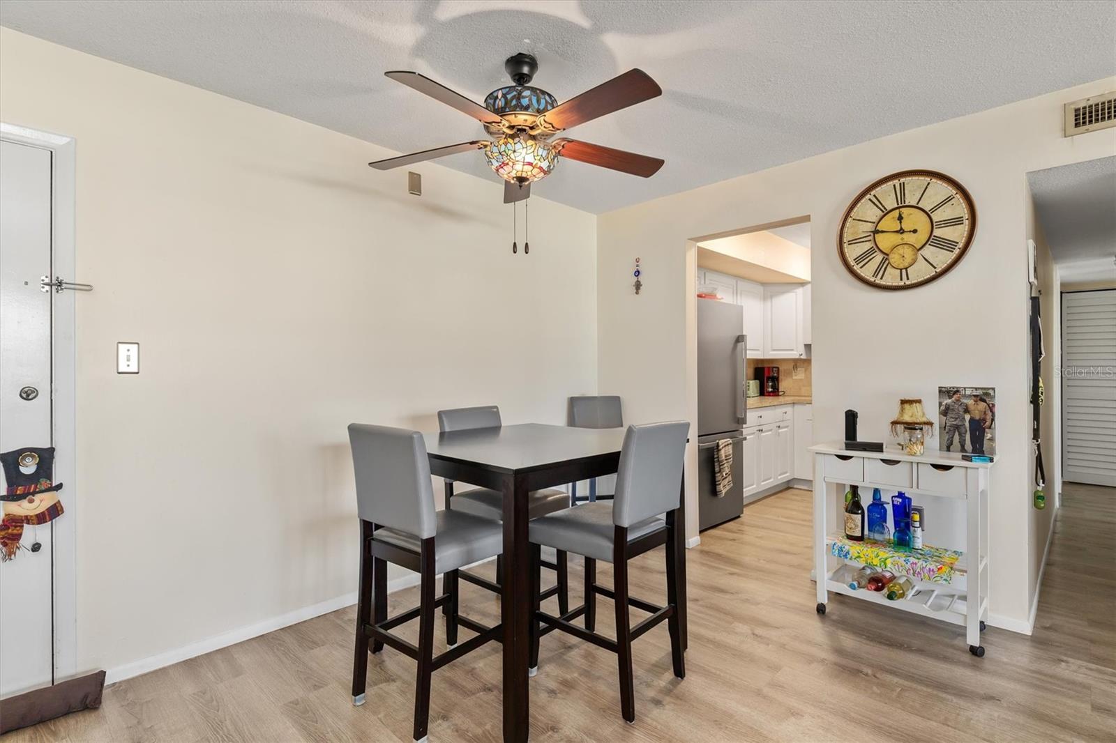 ESSEX HOUSE - Residential