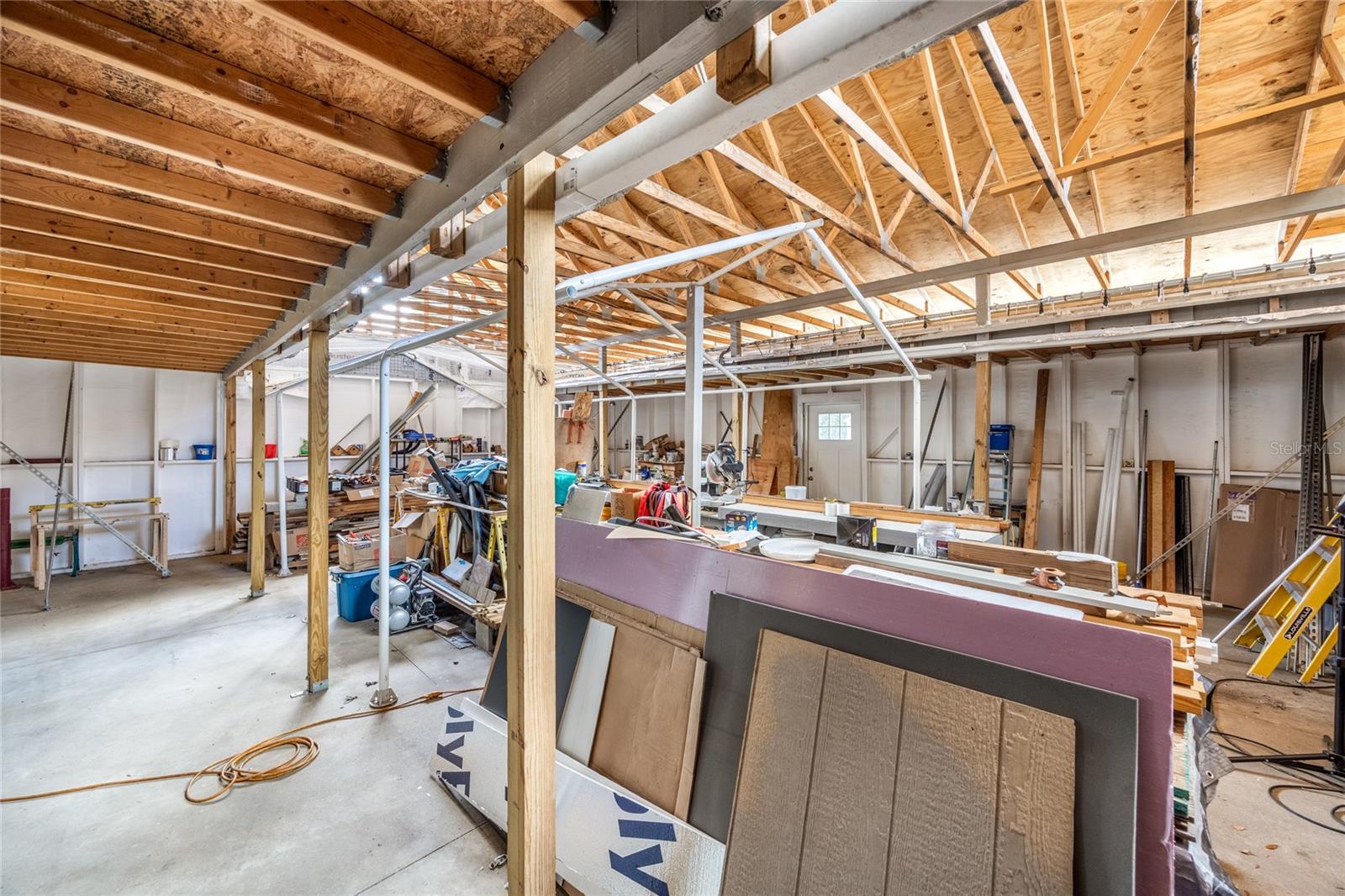 BRONSON SQUARE - Residential