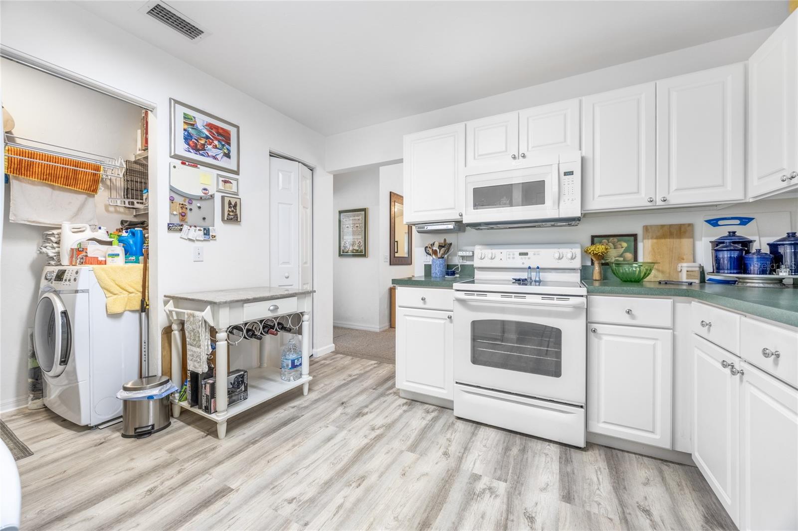 BRONSON SQUARE - Residential