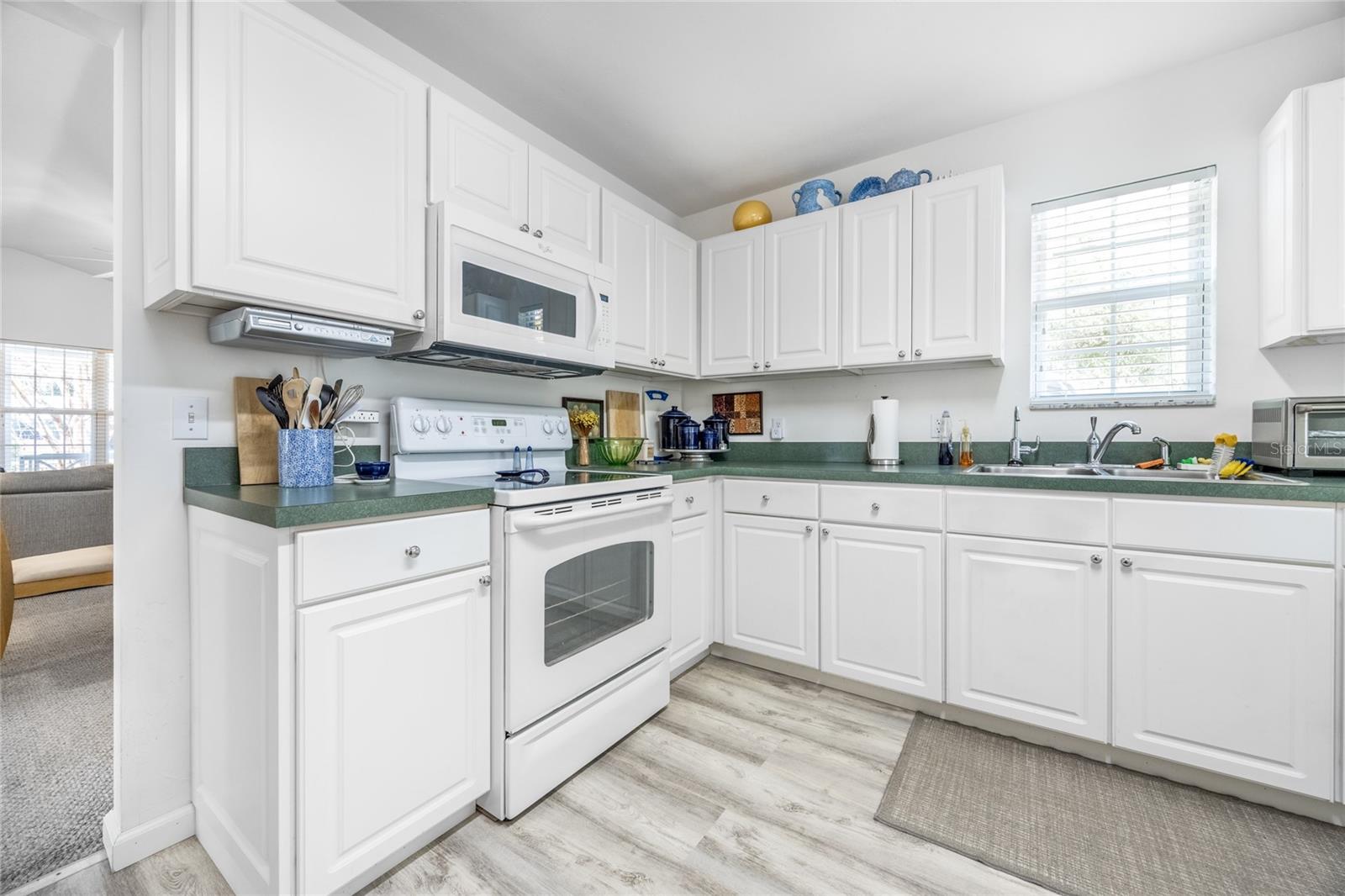 BRONSON SQUARE - Residential