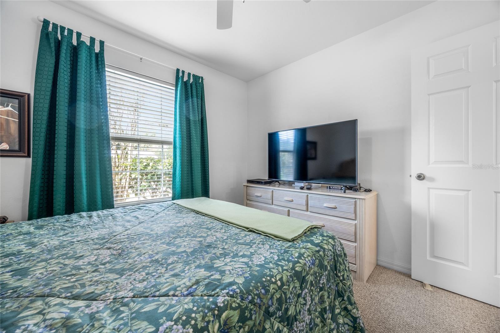 BRONSON SQUARE - Residential