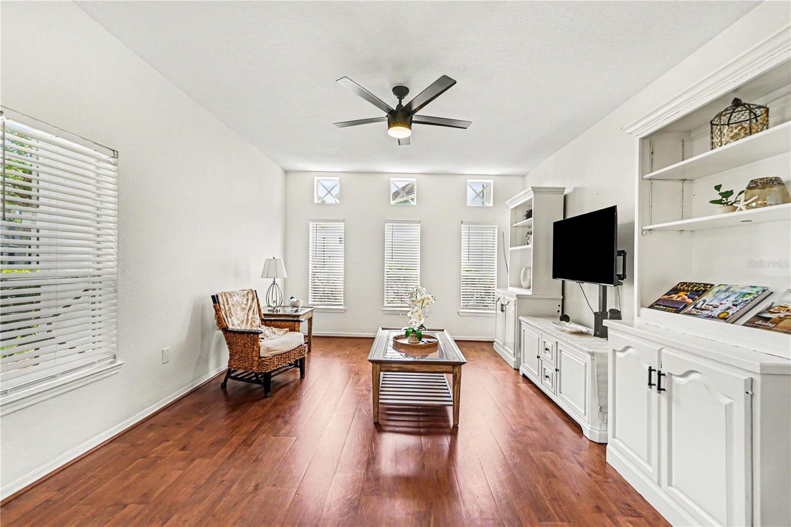 THE VILLAS AT CARROLLWOOD CONDO - Residential