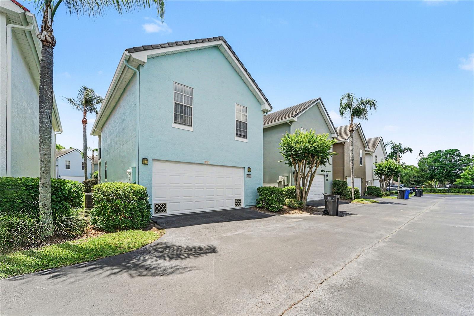 THE VILLAS AT CARROLLWOOD CONDO - Residential
