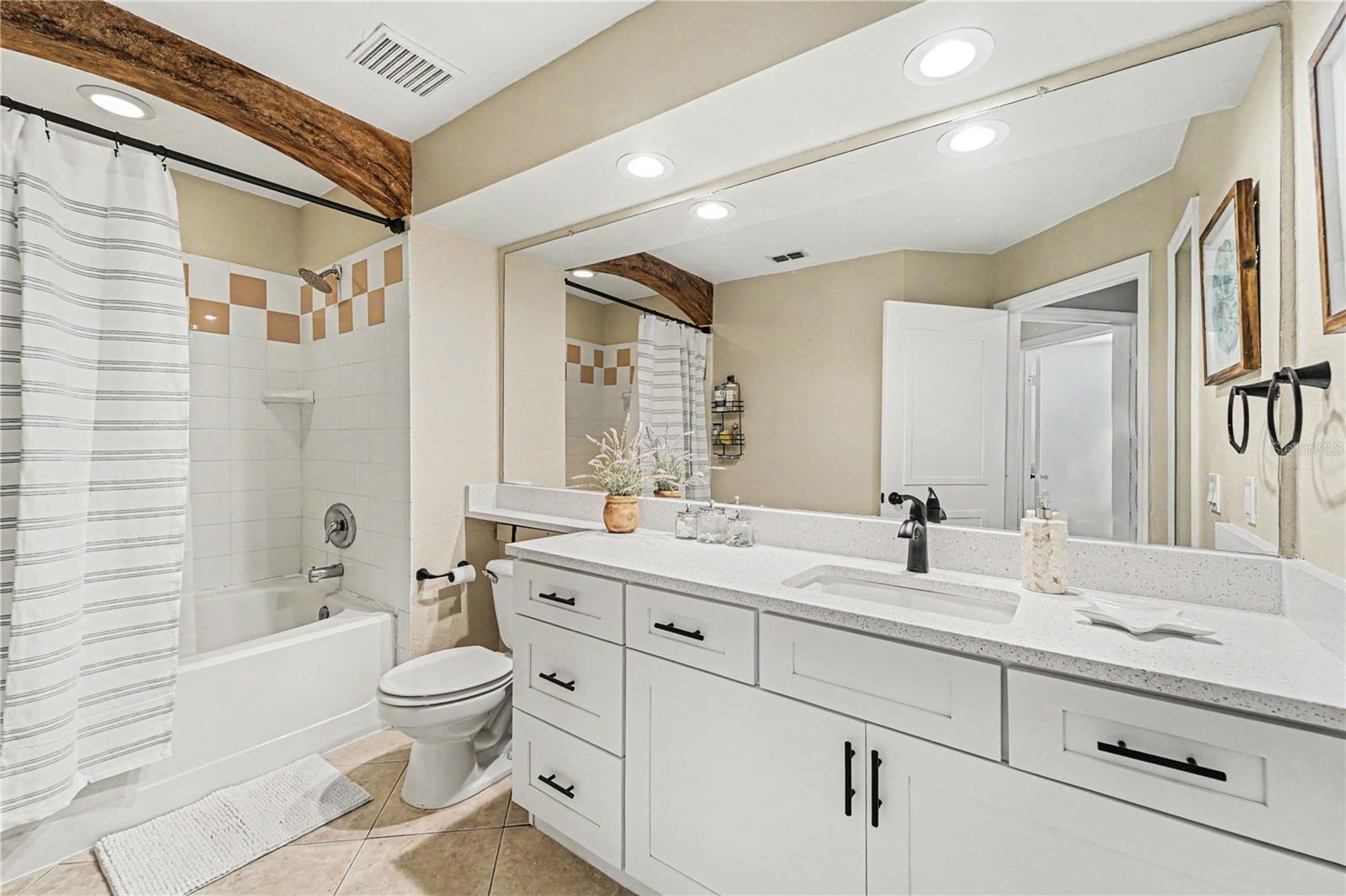THE VILLAS AT CARROLLWOOD CONDO - Residential