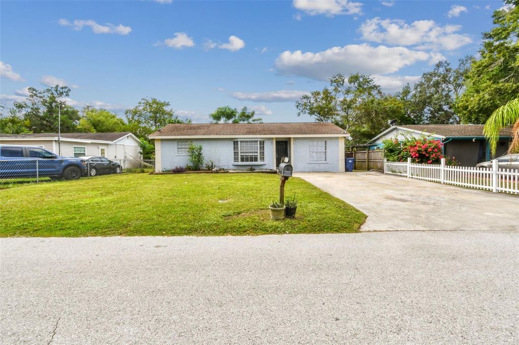 Photo of 4117 E Sewaha Street, Tampa, FL 33617 (MLS # TB8428521)