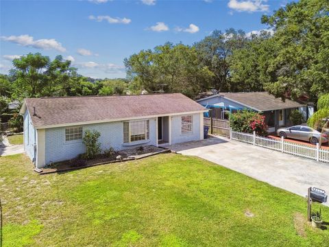 Photo of 4117 E Sewaha Street, Tampa, FL 33617 (MLS # TB8428521)