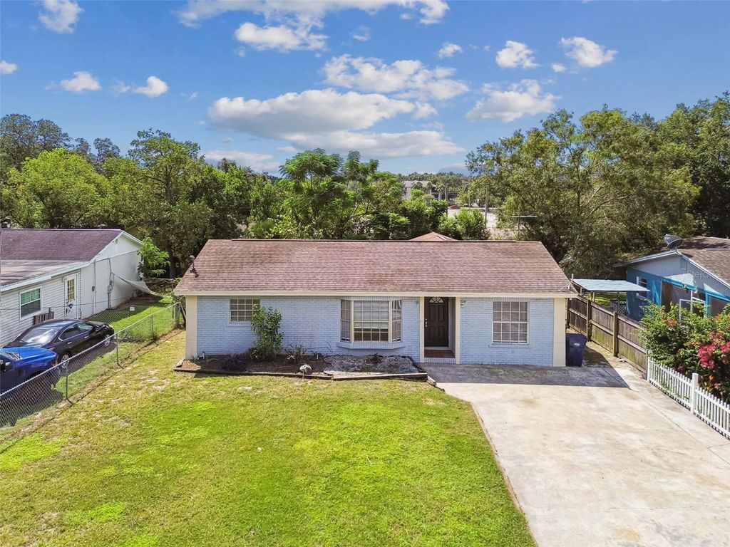 Photo of 4117 E Sewaha Street, Tampa, FL 33617 (MLS # TB8428521)
