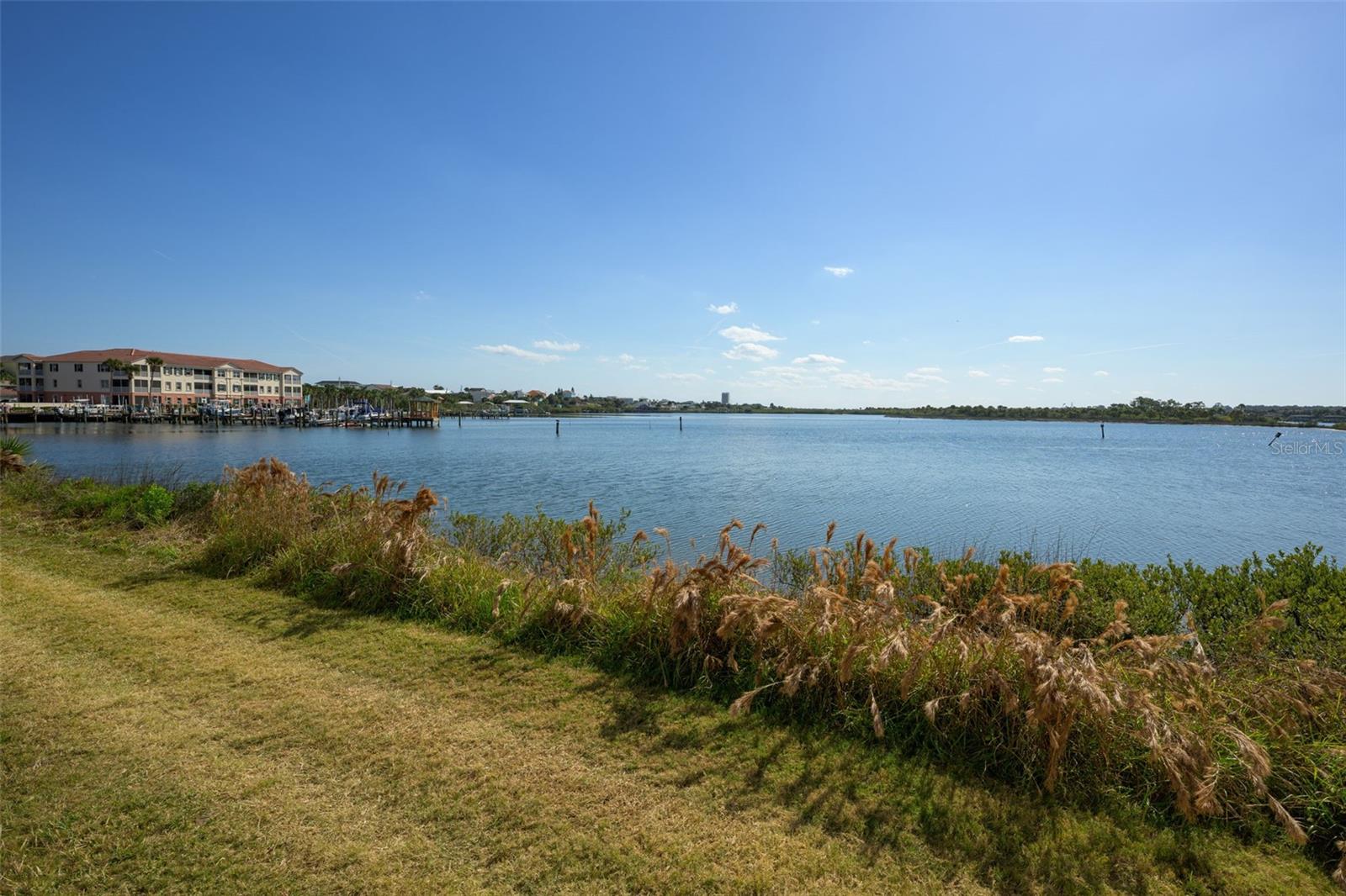 OCEAN MARINA CONDO PH I - Residential