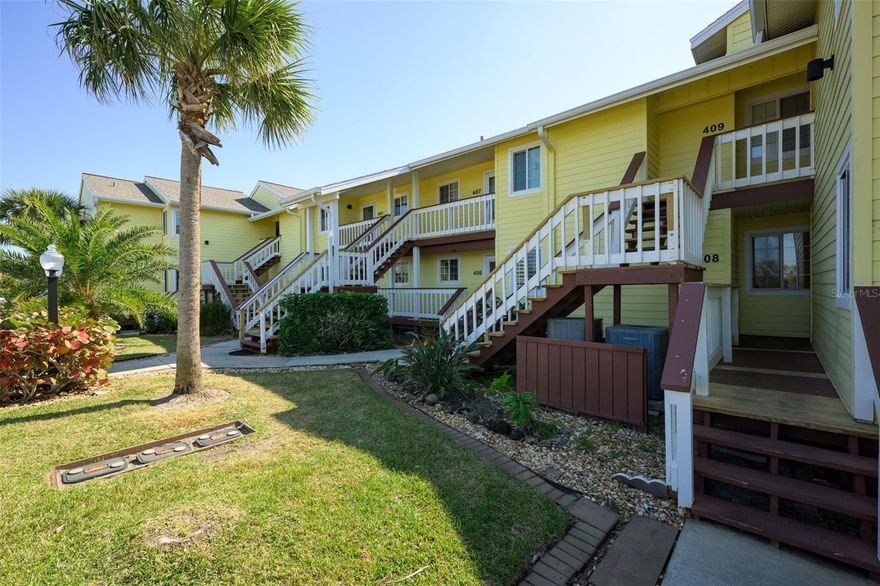 Wake up to lake and Intracoastal views and unwind with sunset skies—this waterfront condo offers the best of Flagler Beach living just steps from the ocean and local cafés. Ideal as a primary home or vacation retreat, this clean 2-bedroom, 2-bath residence is priced to sell.

Enjoy resort-style amenities including a solar-heated waterfront pool, tennis court, clubhouse with fitness area, private dock, and kayak storage. Low HOA dues, plenty of parking, and a quiet setting make this the perfect blend of waterfront peace and beachside convenience.

Waterfront, walkable, and worry-free—Flagler Beach living at its finest.