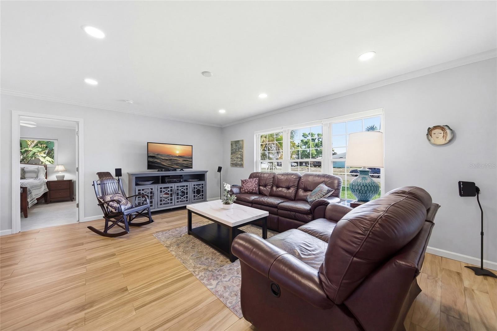 2904 NORWICH DRIVE W