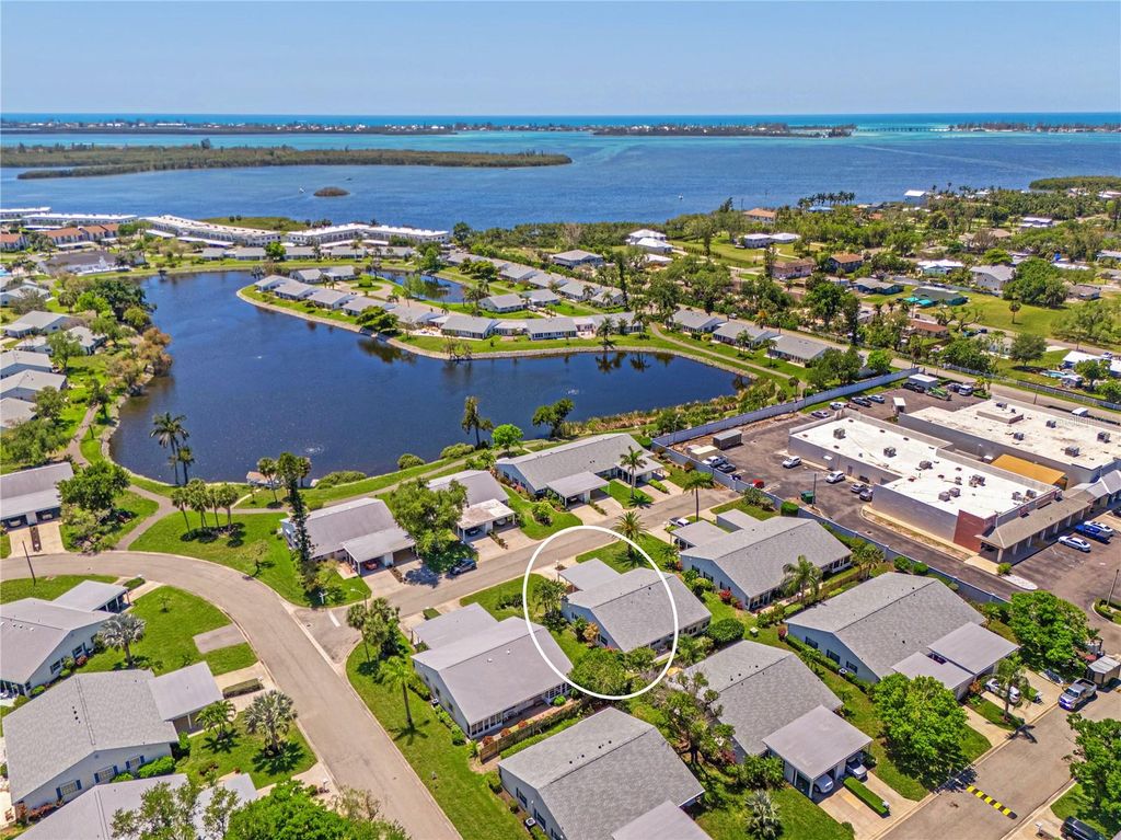 Photo of 9505 Colonial Drive, Bradenton, FL 34210 (MLS # A4690404)