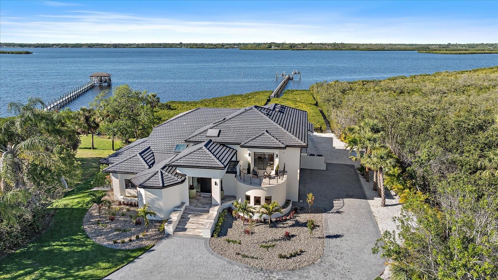 6178 9TH AVENUE CIRCLE NE

                                                                             BRADENTON                                

                                    , FL - $6,950,000