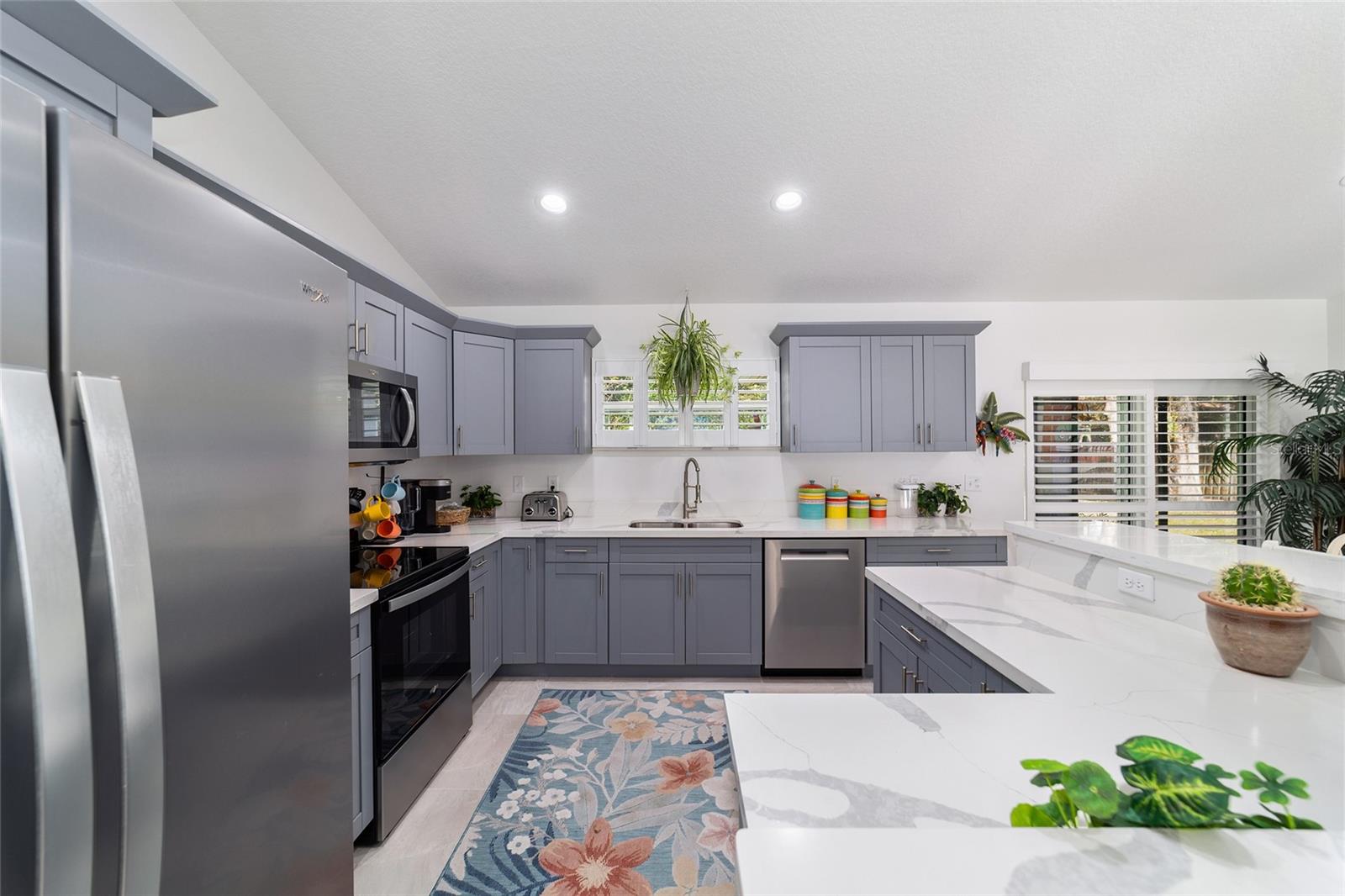 BELLEVIEW HEIGHTS ESTATE - Residential