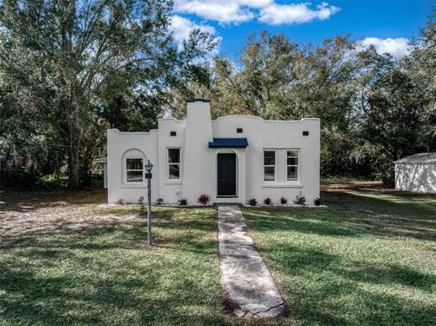 A home in SEBRING