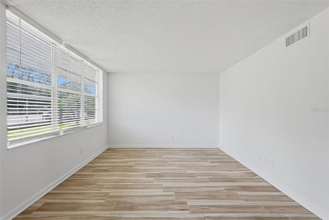 4720 Locust Street Ne 120, St Petersburg, FL 33703