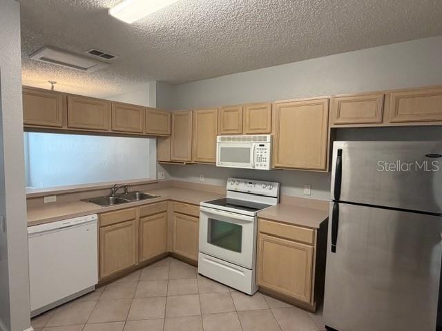 CARROLLWOOD KEY - Residential