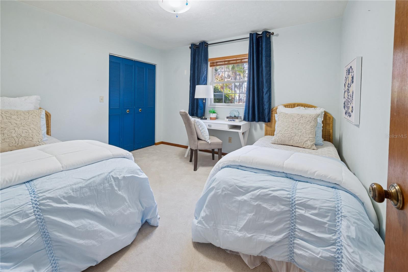 SEMINOLE RIDGE #4 - Residential