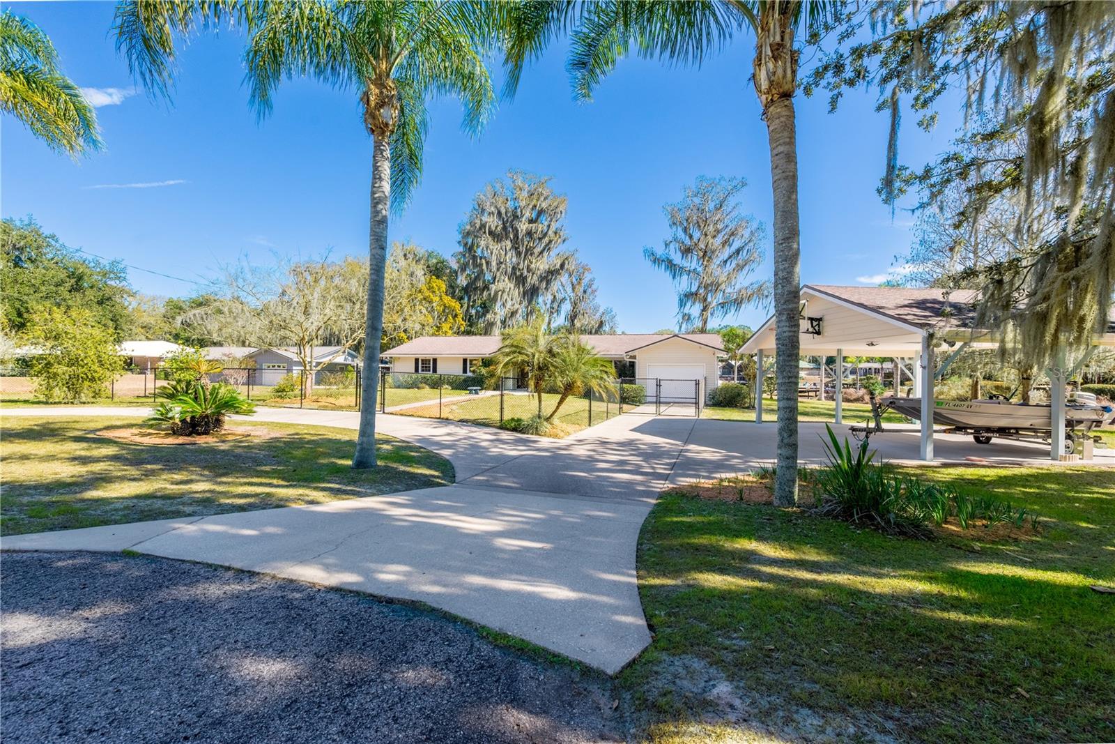 SEMINOLE RIDGE #4 - Residential