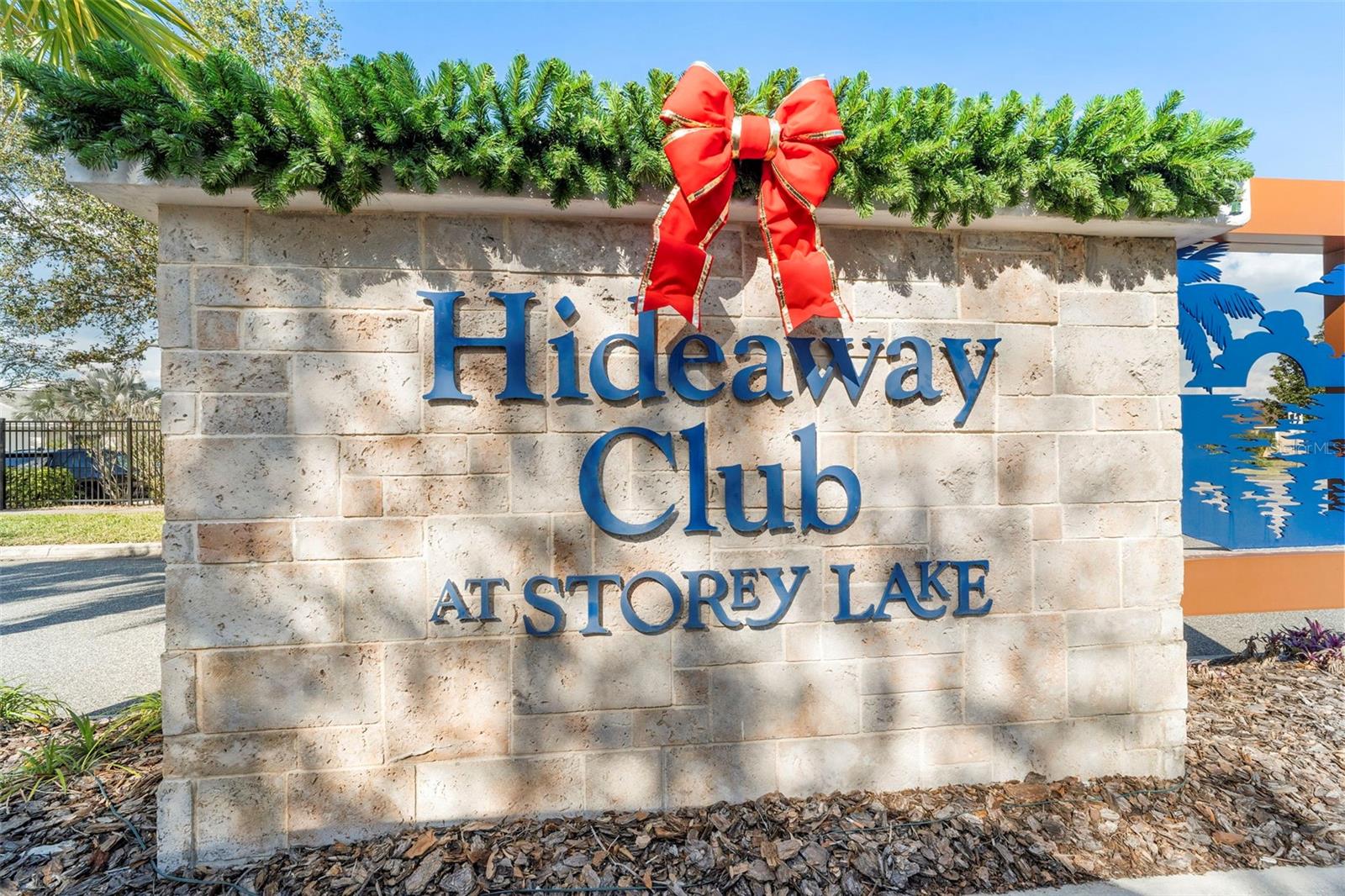 STOREY LAKE - Residential