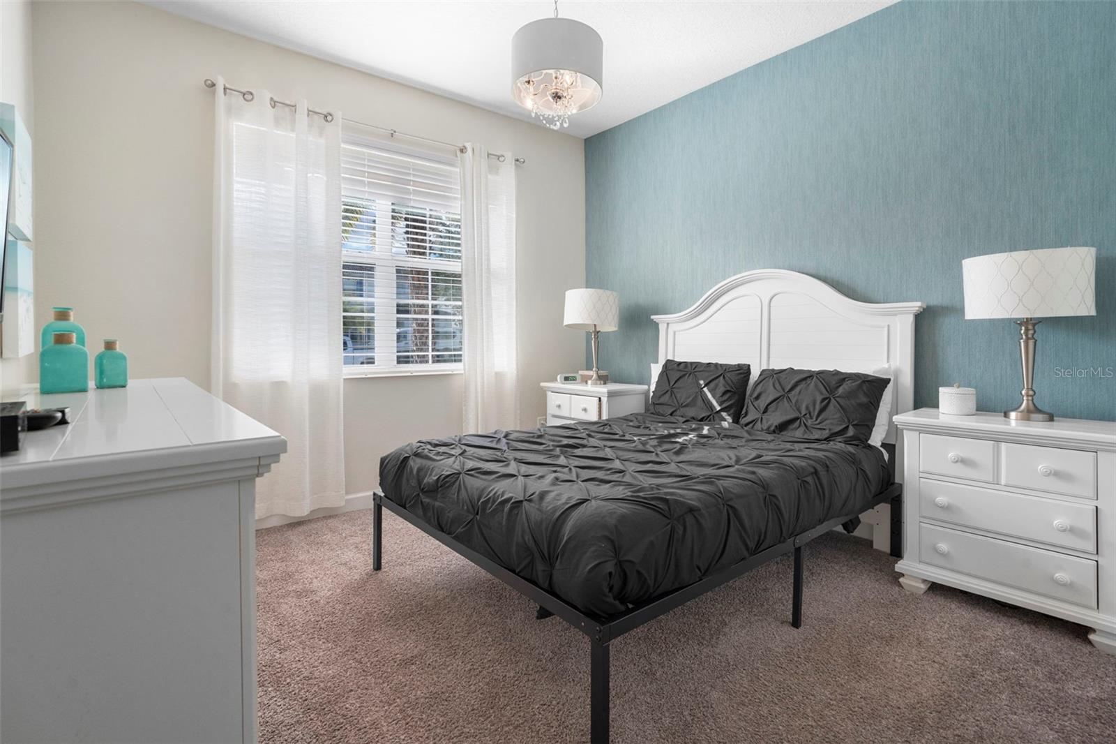 STOREY LAKE - Residential