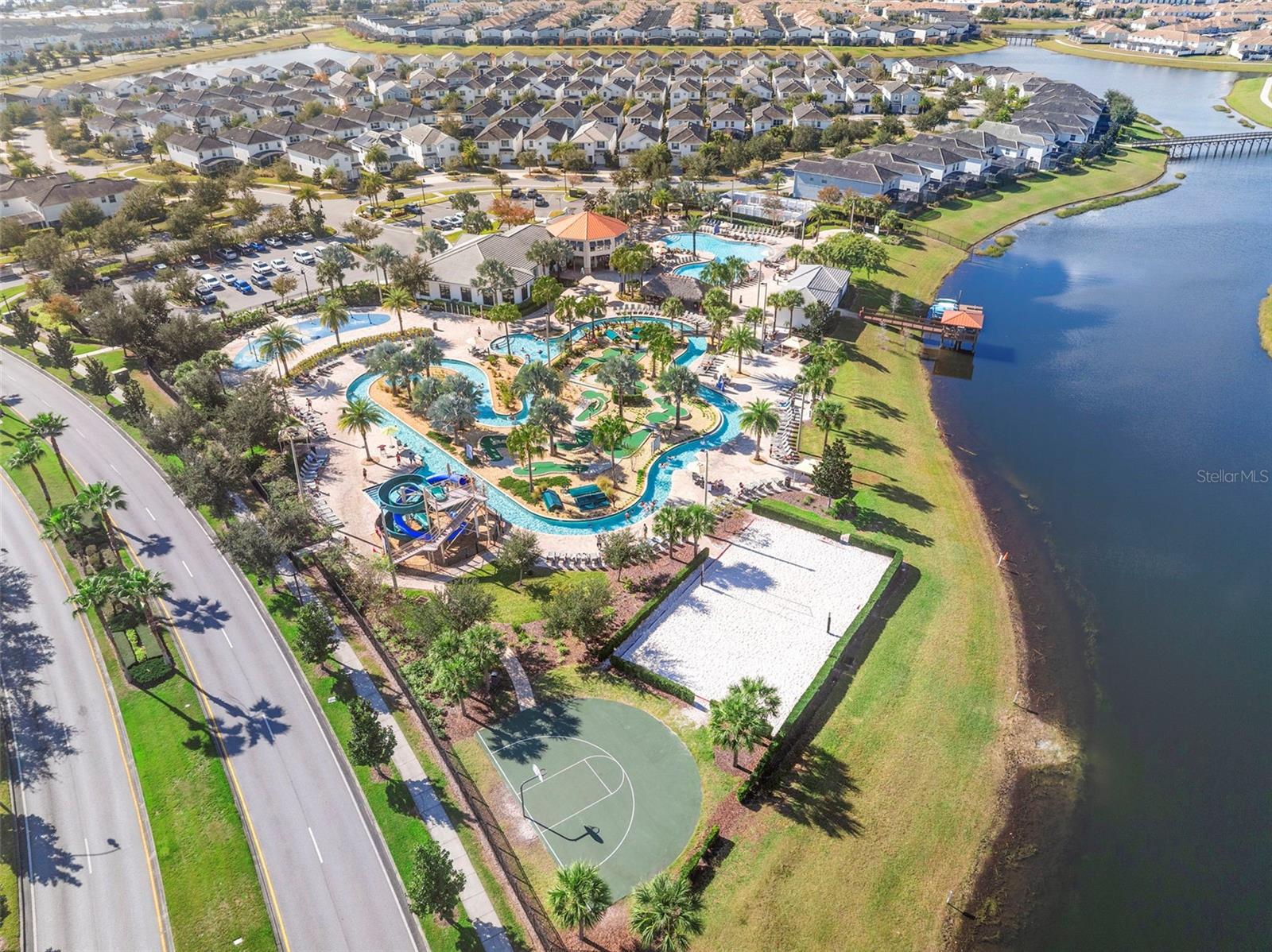 STOREY LAKE - Residential