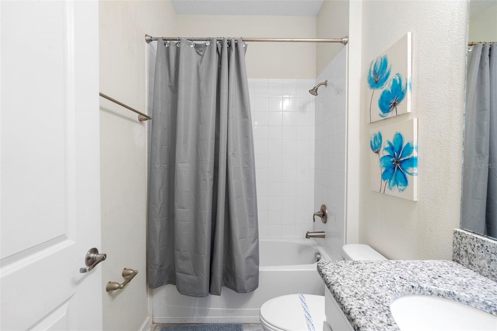 STOREY LAKE - Residential