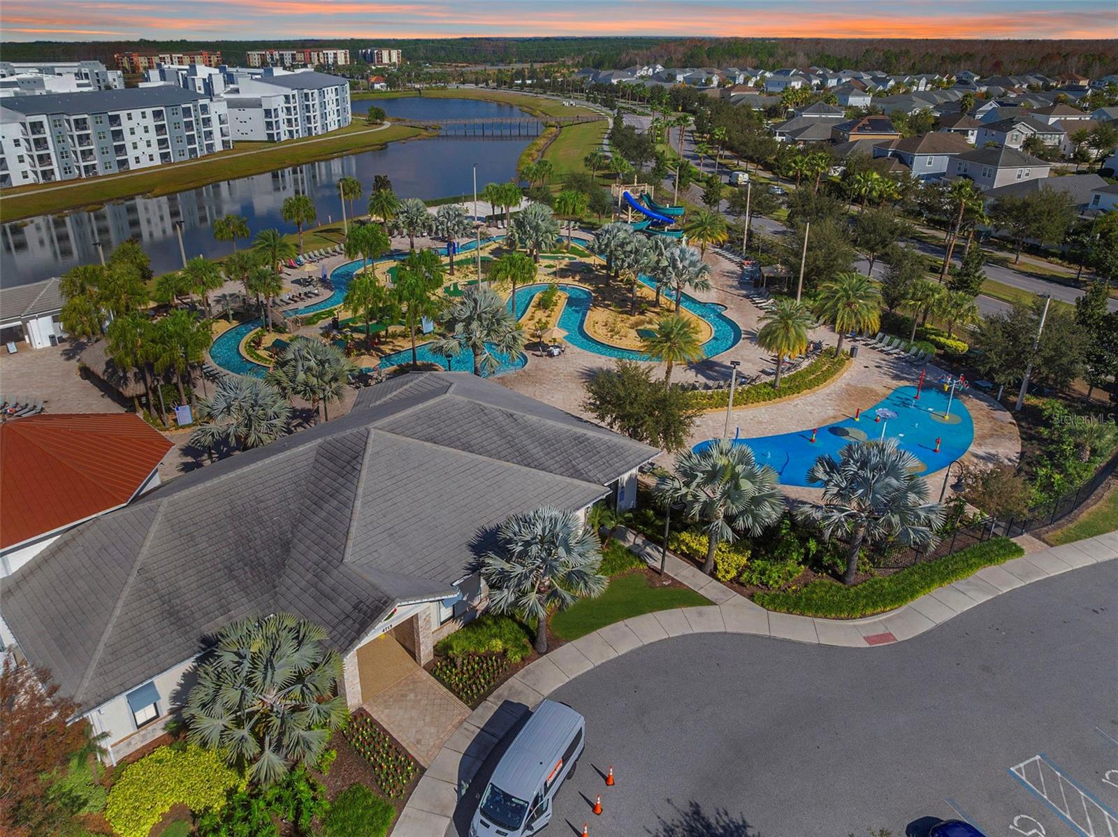 STOREY LAKE - Residential