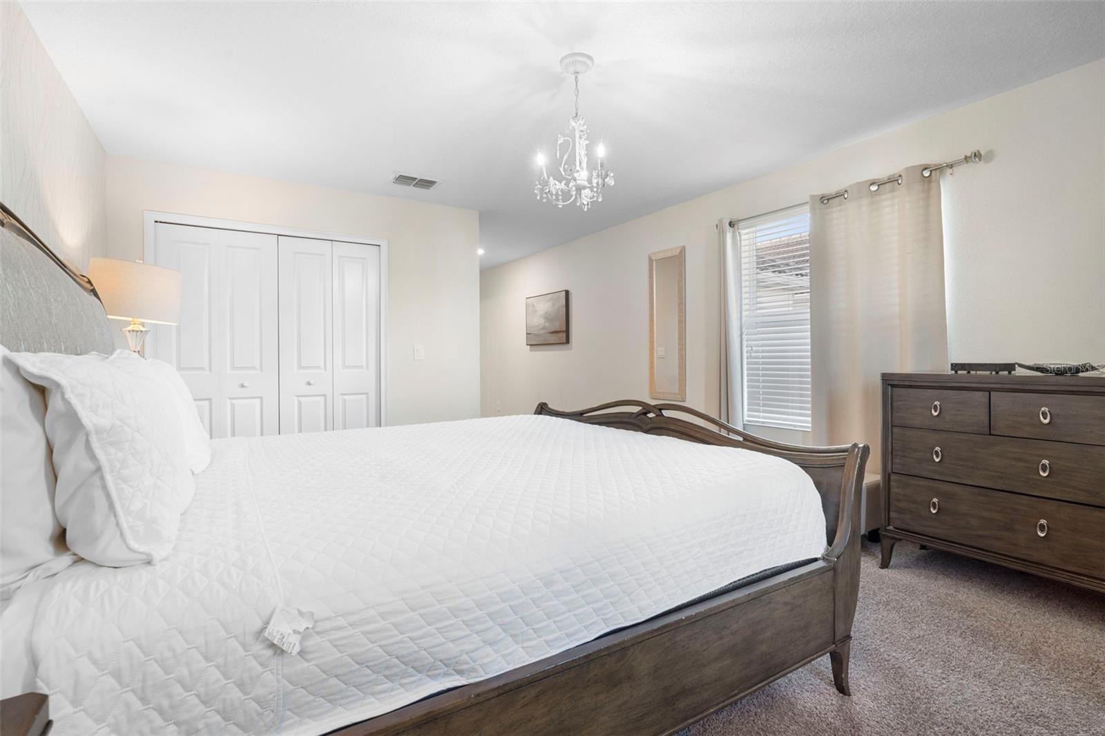 STOREY LAKE - Residential