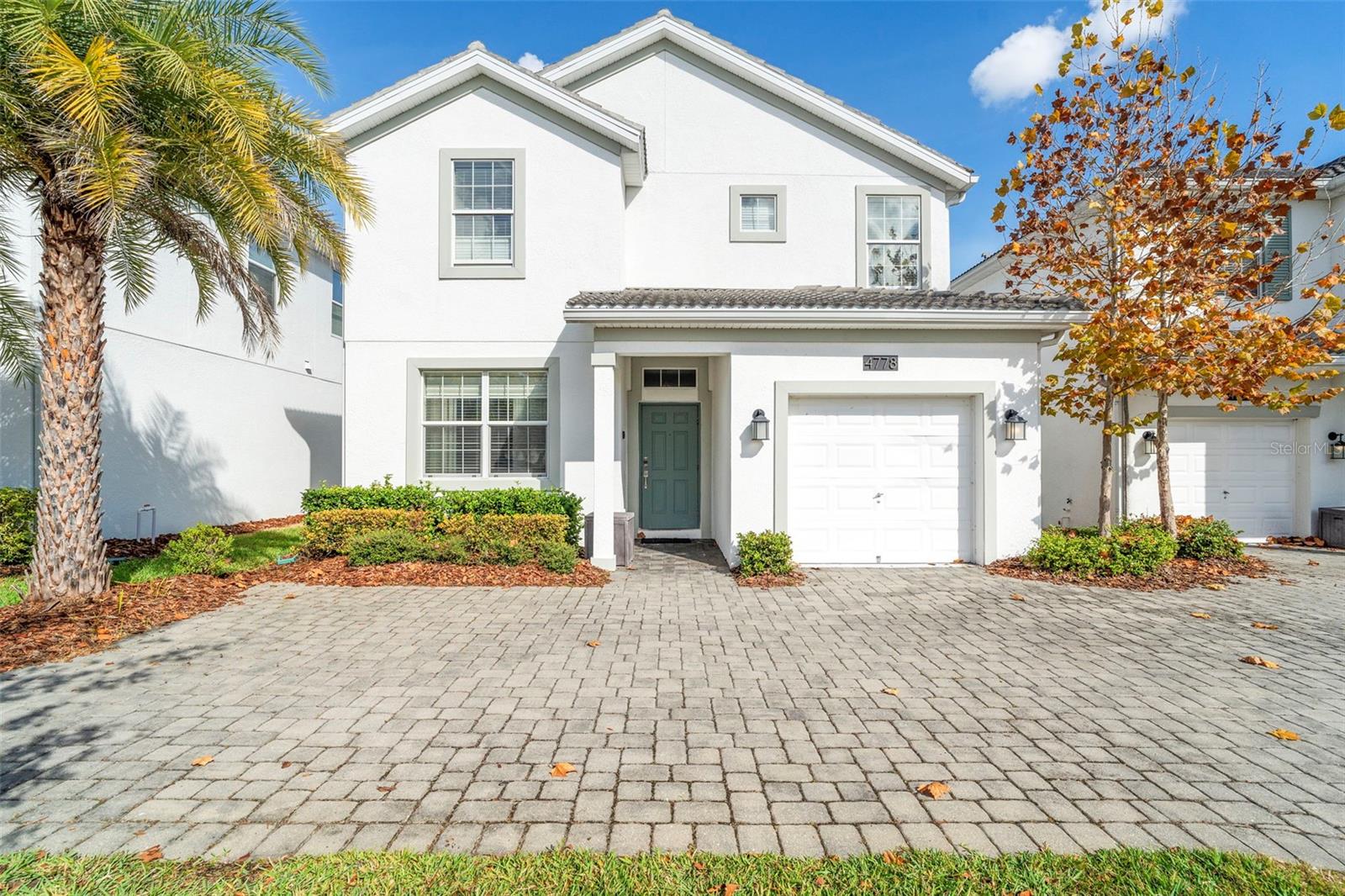 STOREY LAKE - Residential