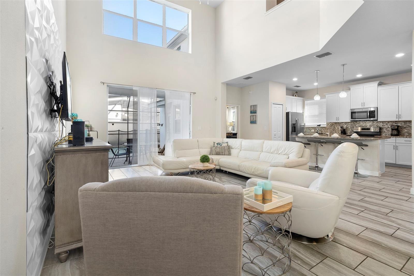 STOREY LAKE - Residential