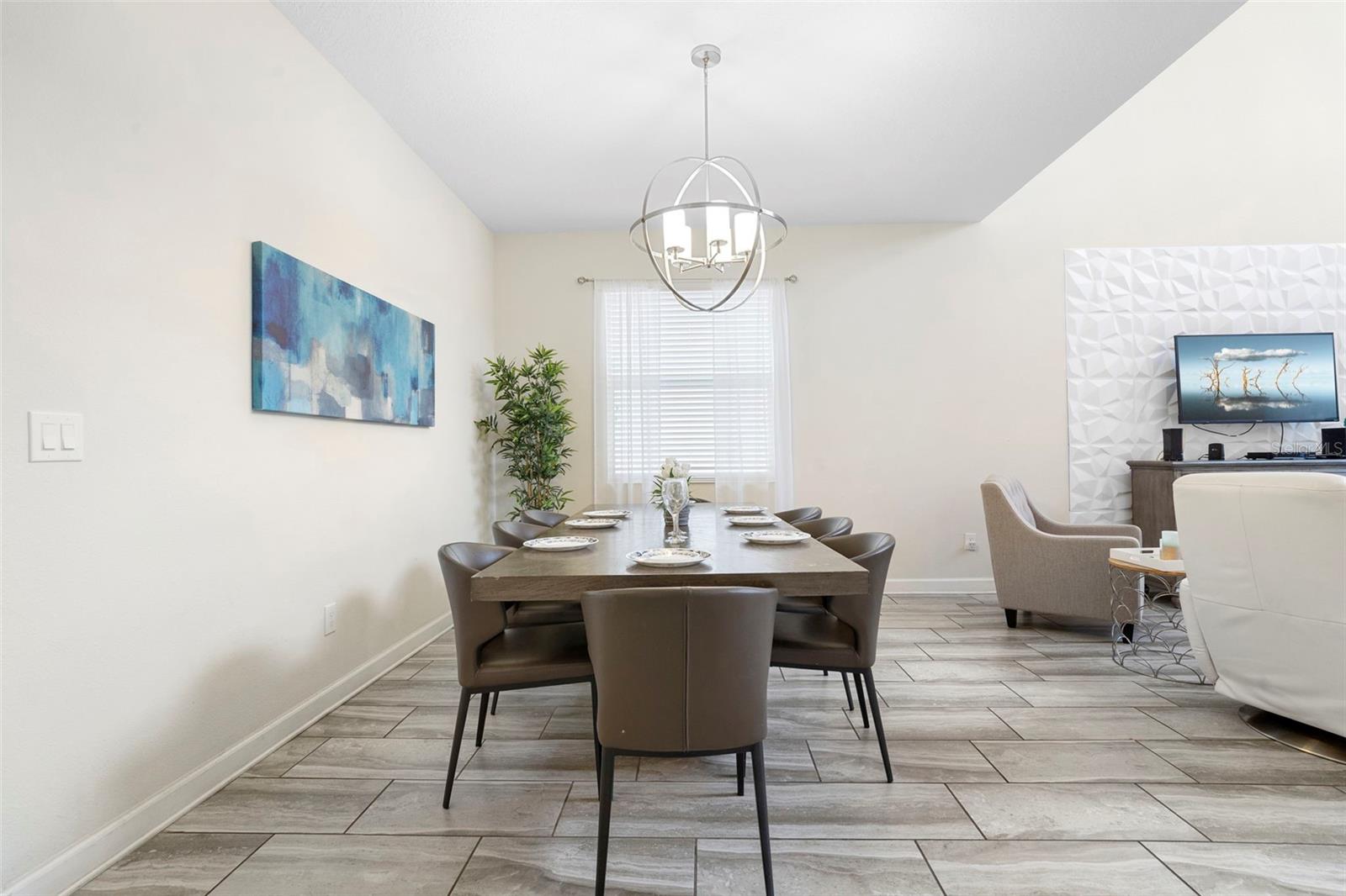 STOREY LAKE - Residential