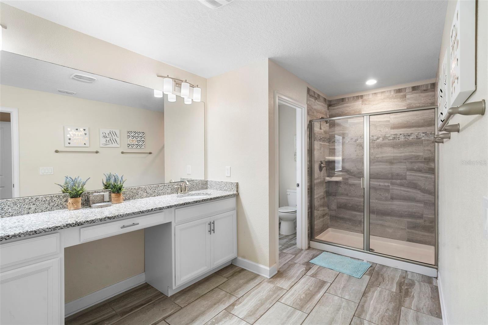 STOREY LAKE - Residential