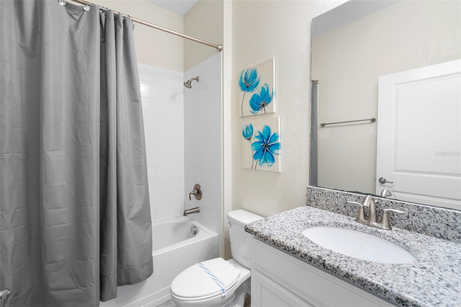 STOREY LAKE - Residential