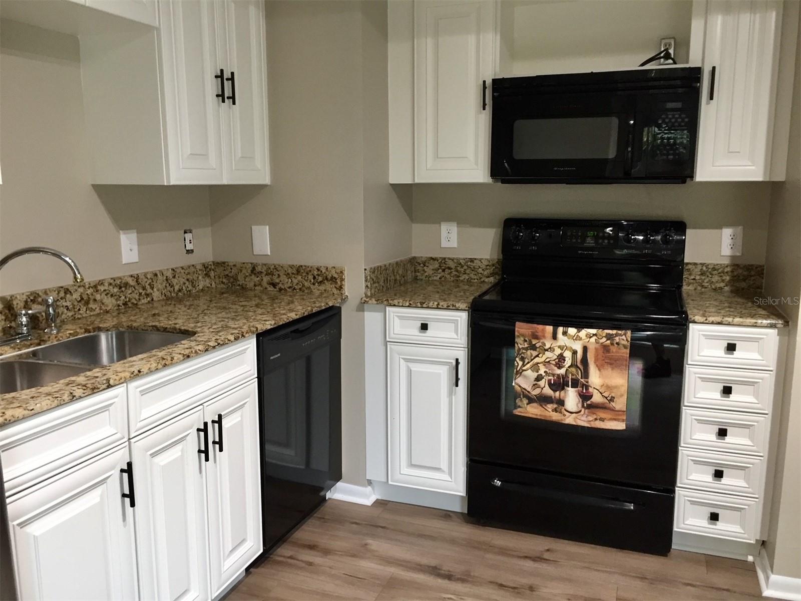 305 SOUTH WESTLAND A CONDOMINI - Residential Lease